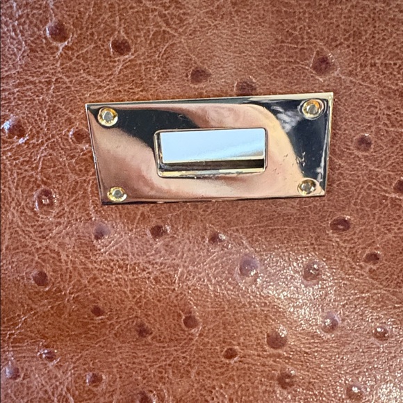 Elegant Brown Handbag - Picture 10 of 11